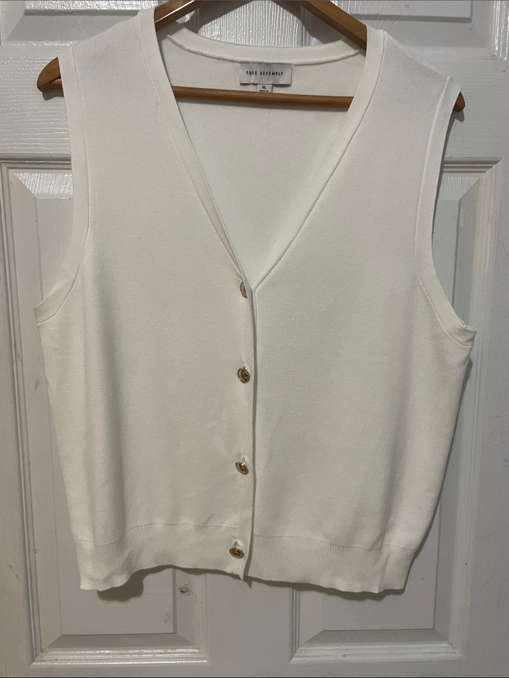 Boxy Cream V-Neck Button-Front Tank Top